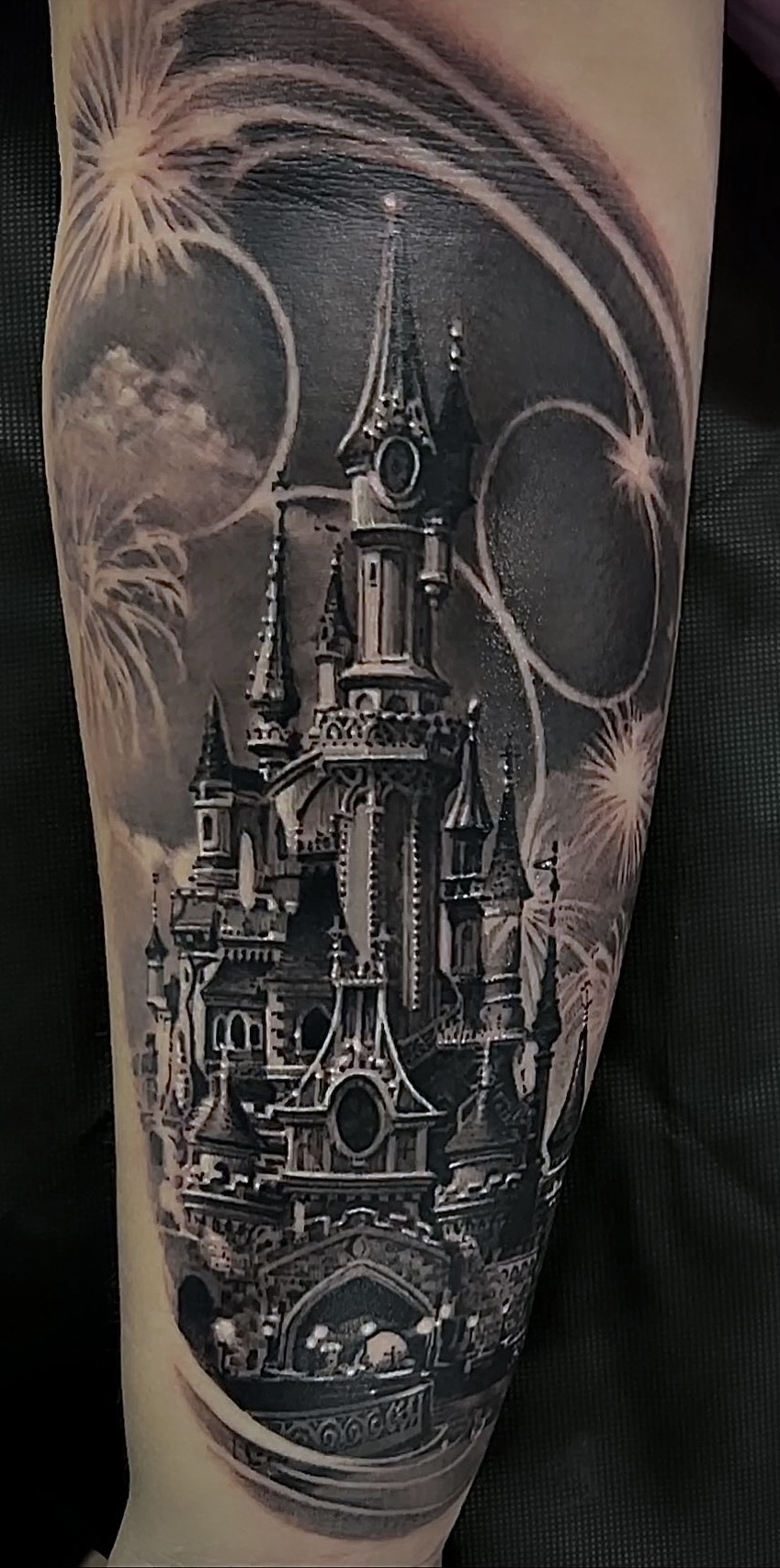 Black & Grey Realism by Owen Paulls